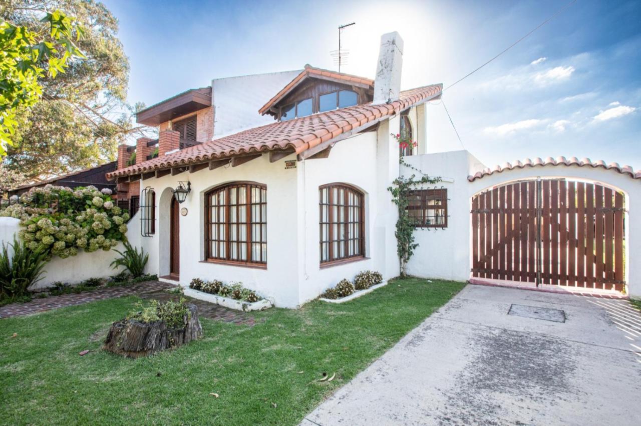Chalet En Barrio Parque Mar del Plata Exterior photo